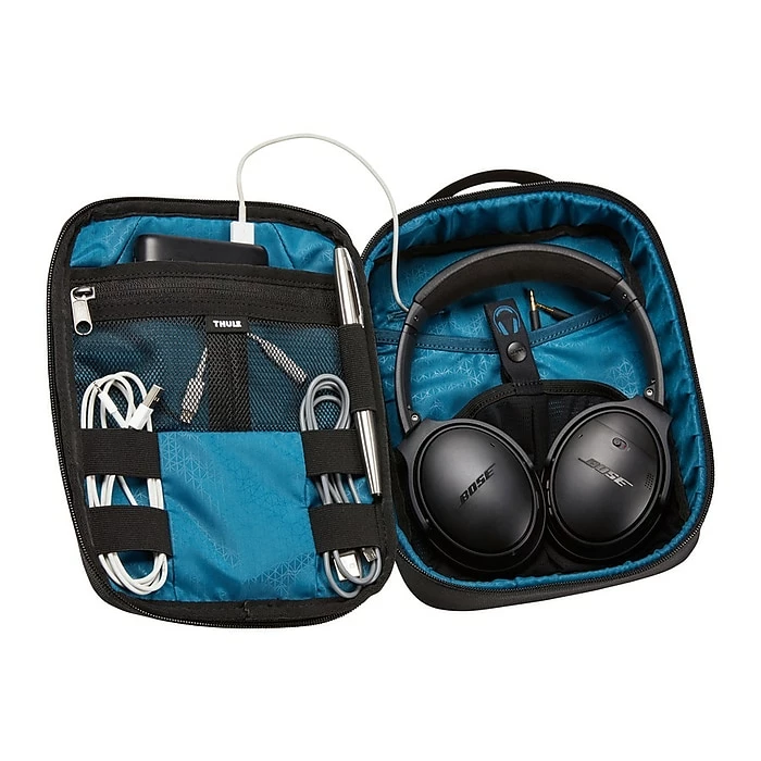 Thule Subterra PowerShuttle Plus TSPW-302 Electronics Case, Black Nylon (3204139 ) 4 Thule Subterra PowerShuttle Plus TSPW-302 Electronics Case, Black Nylon (3204139 ) - Image 4